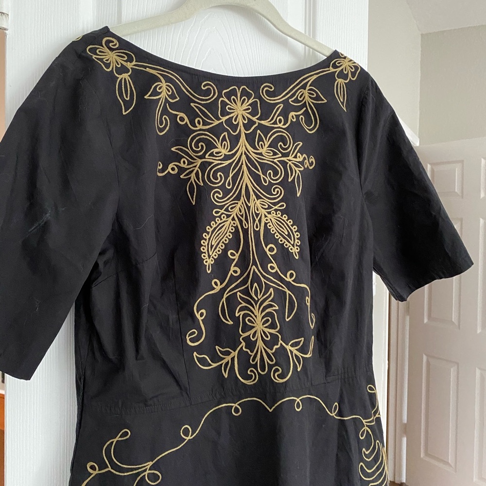Eshakti 12 dress embroidered